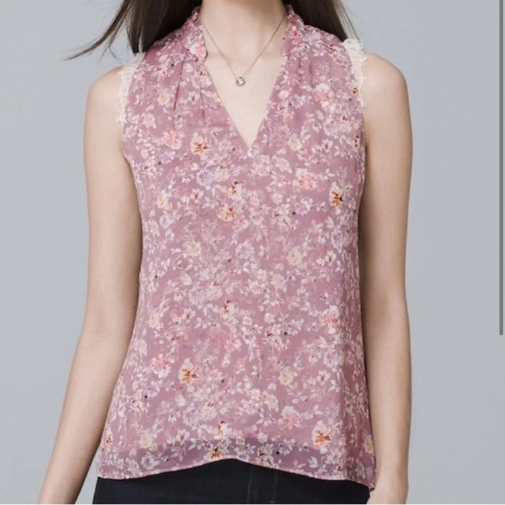 WHITE House Black Market Purple Floral Sleeveless Lace V-Neck Tank Size S